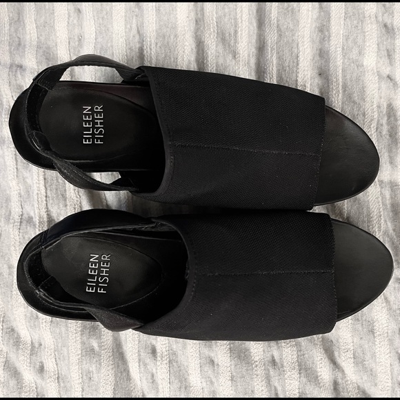 Eileen Fisher black wedge sandals, excellent condition, 6.5 - Picture 4 of 7